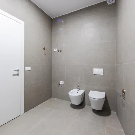 Galleria Roma * Tirana