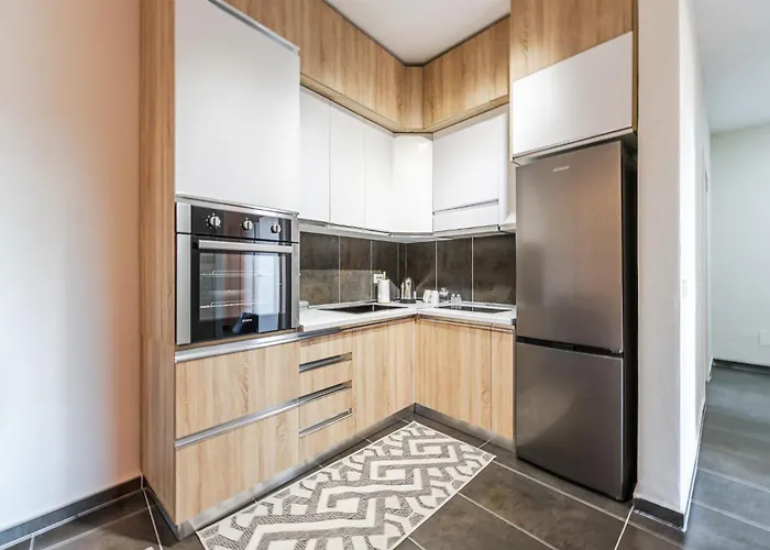 Galleria Roma * Tirana